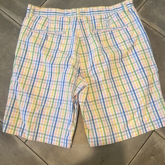Men’s vineyard vines plaid shorts size 32 - Picture 3 of 5